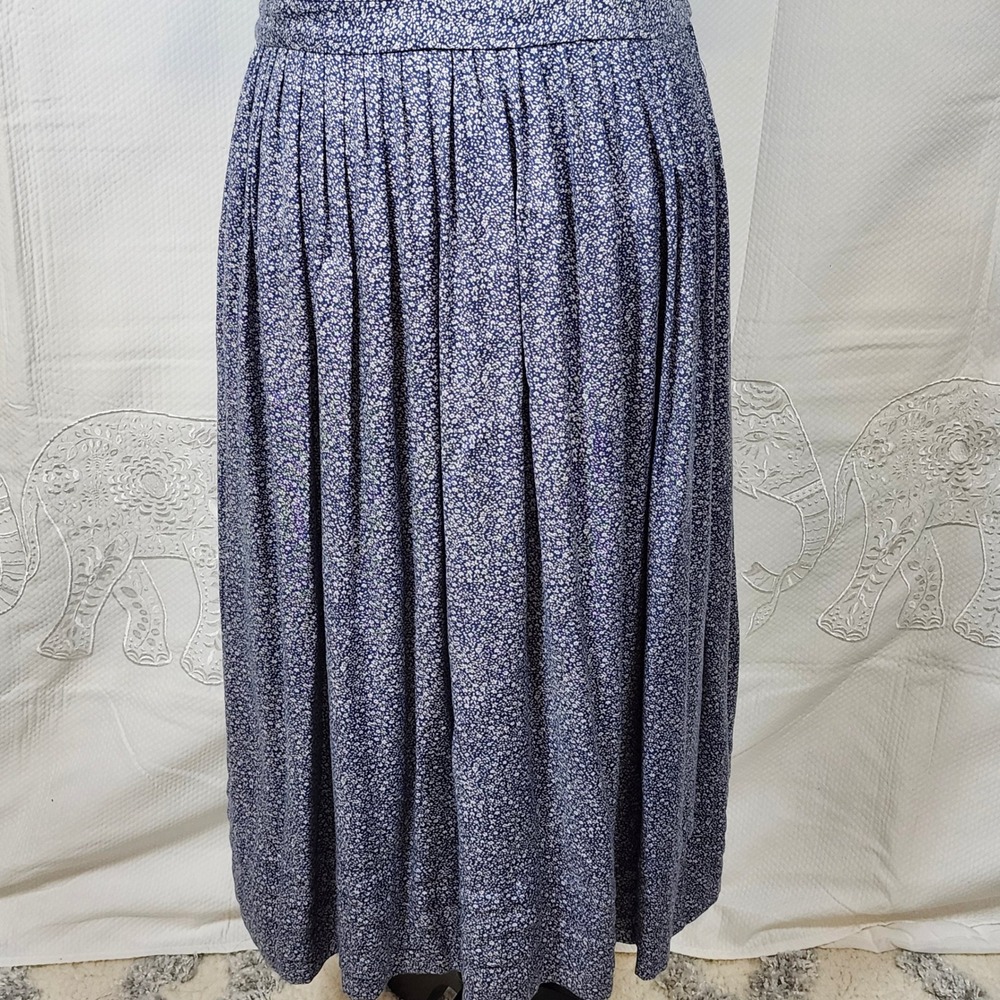 Sarah Elizabeth Blue Floral Midi Dress with Cream Lace Collar - Picture 4 of 9